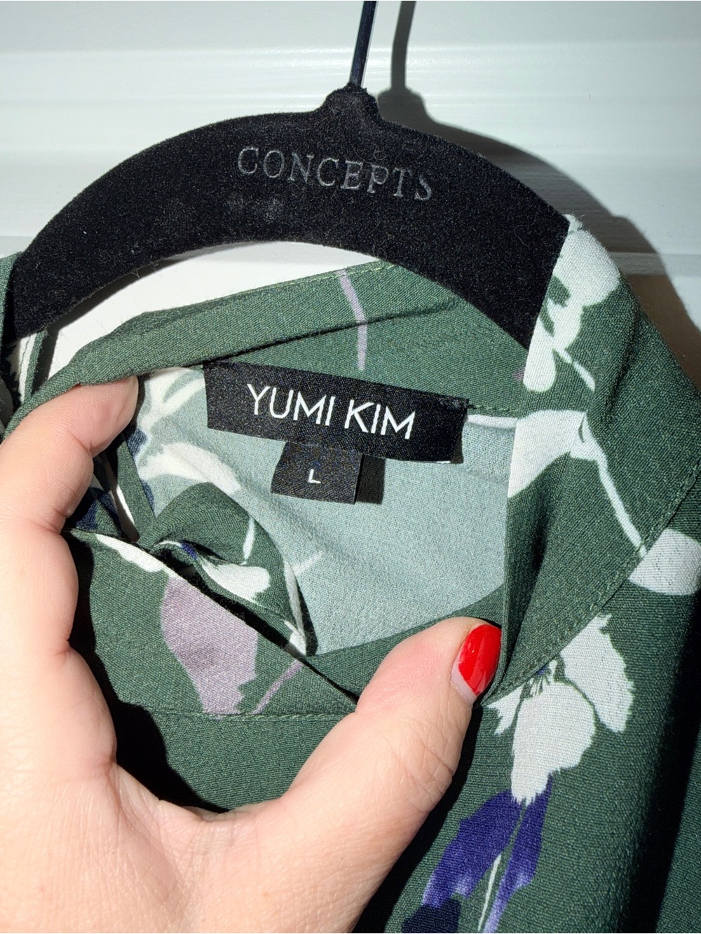 Yumi Kim Green Floral Tie-Back Long Sleeve Top - Picture 8 of 8